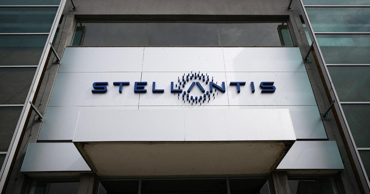 Stellantis, Imparato: "Il target 100% elettrificazione al 2030 non è raggiungibile"