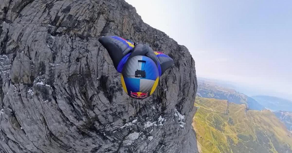Tuffo da brividi in tuta alare: il pilota tocca i 347 km/h in caduta libera sulle Alpi svizzere