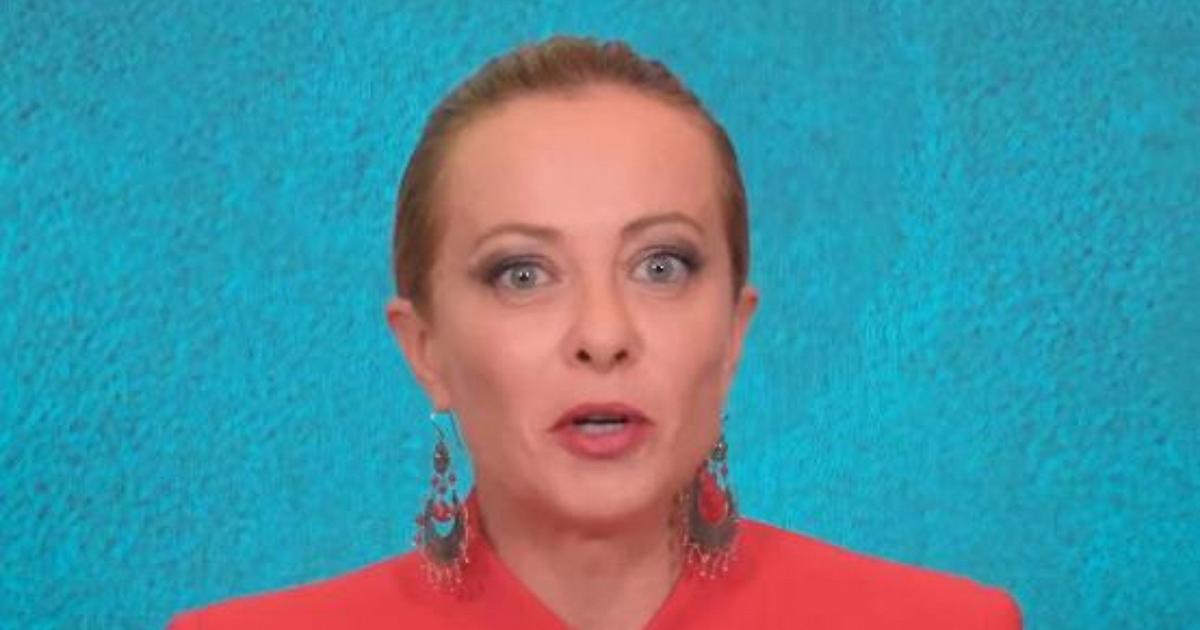 Meloni ricorda Kirk in videomessaggio a Vox: "Non ci intimidiranno, lottiamo per libertà"