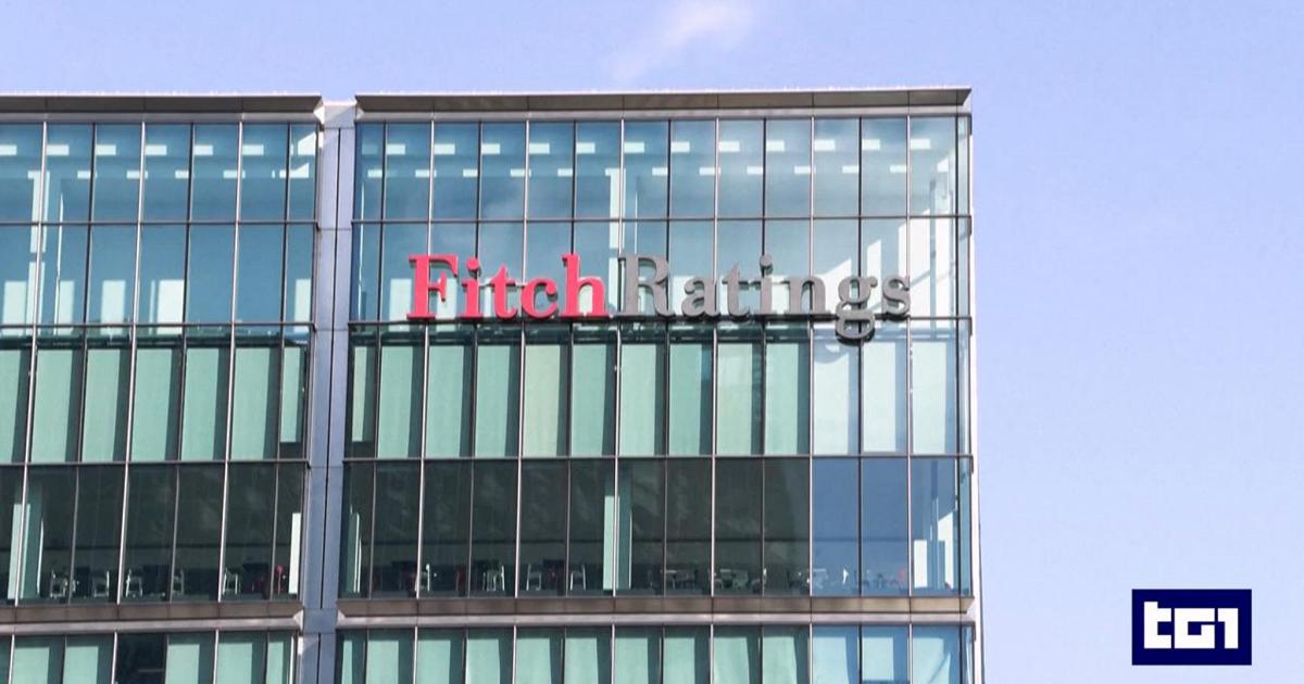 La pagella di Fitch promuove l'Italia sui conti pubblici