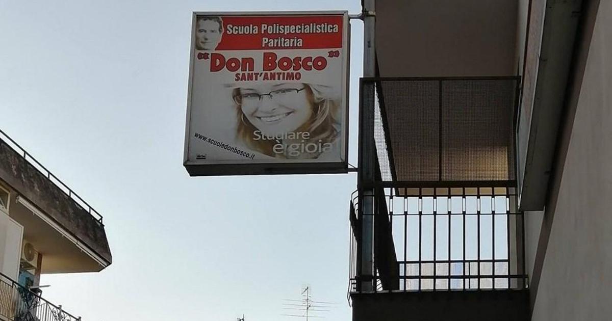 A Napoli il diplomificio che operava in tutta Italia: indagati dirigenti, docenti e studenti